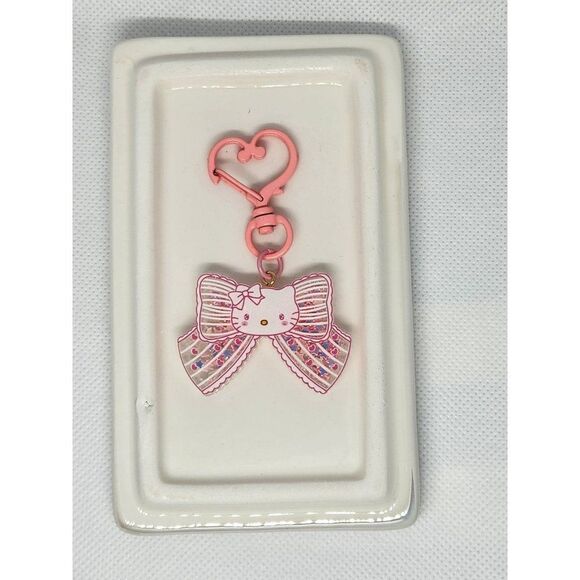 New! Hello Kitty Quicksand Glitter Bag Clip Key Ring Bag Charm w/Painted Clip - Picture 1 of 2